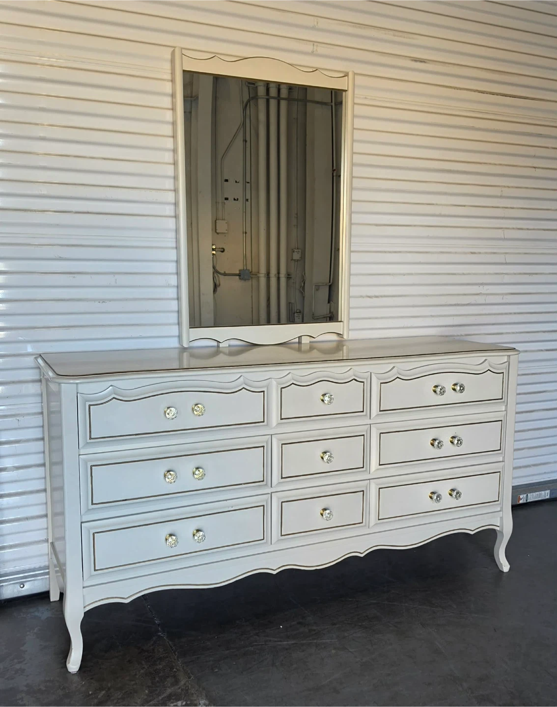 Beautiful French Provincial 9 drawer dresser