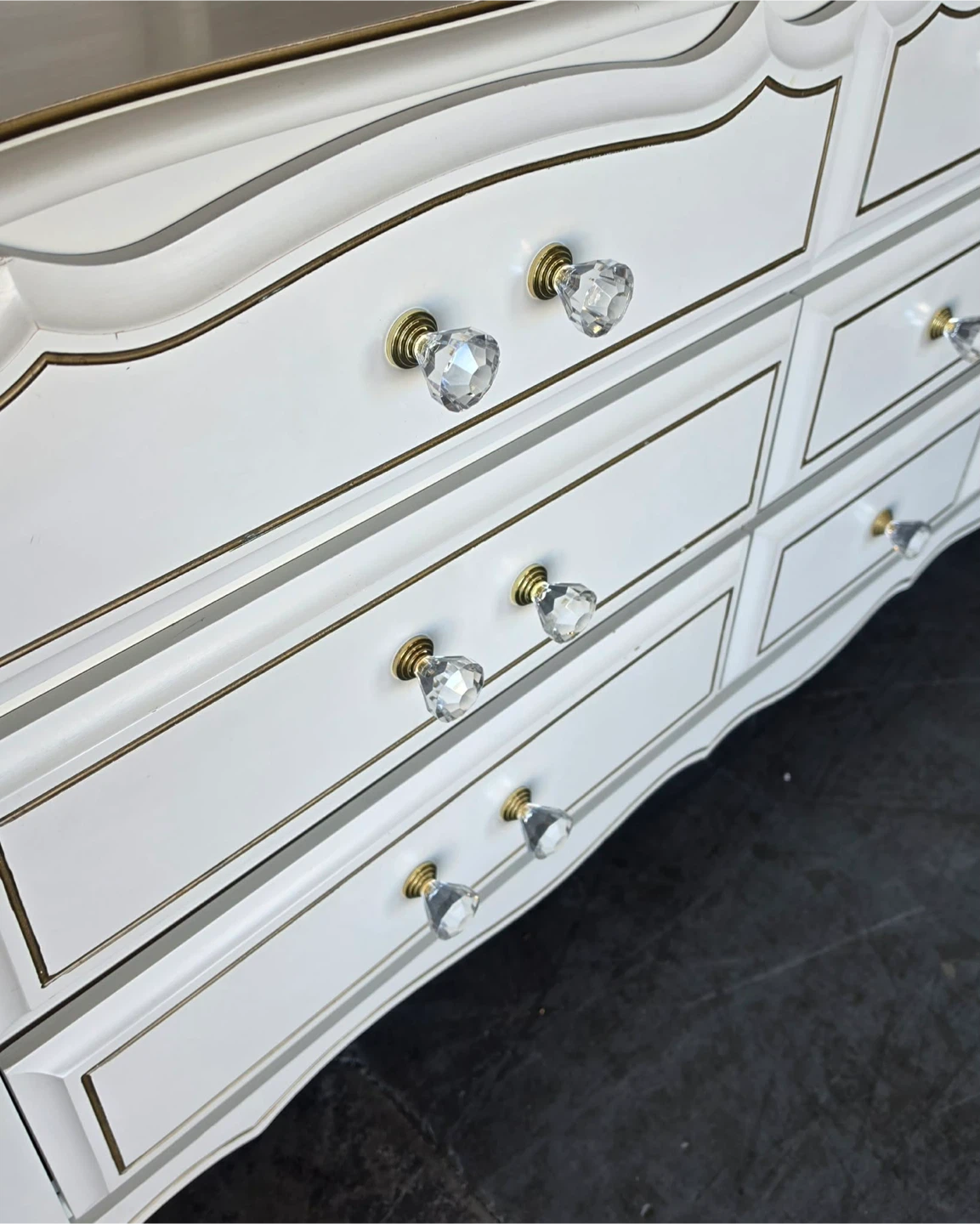 Beautiful French Provincial 9 drawer dresser - photo 3