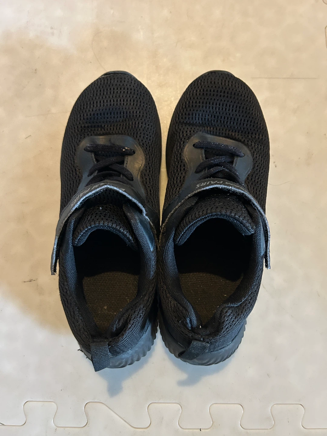 Dream Pairs Black Sneakers US Size 6 - photo 2