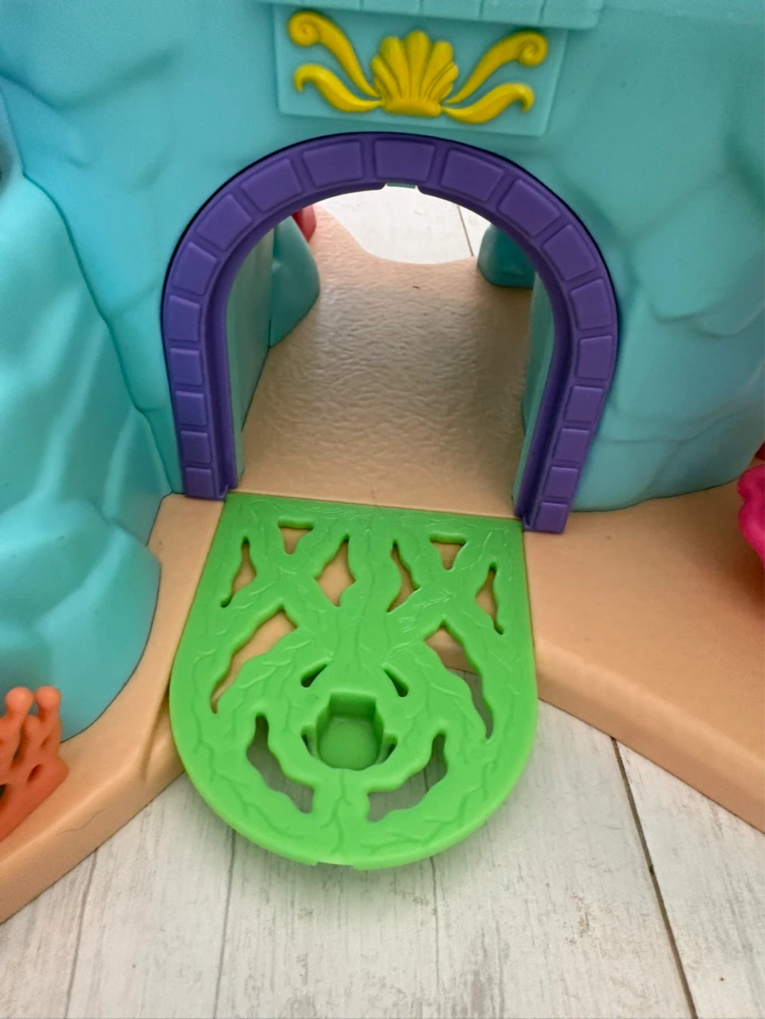 Lake shore learning mermaid castle - photo 4