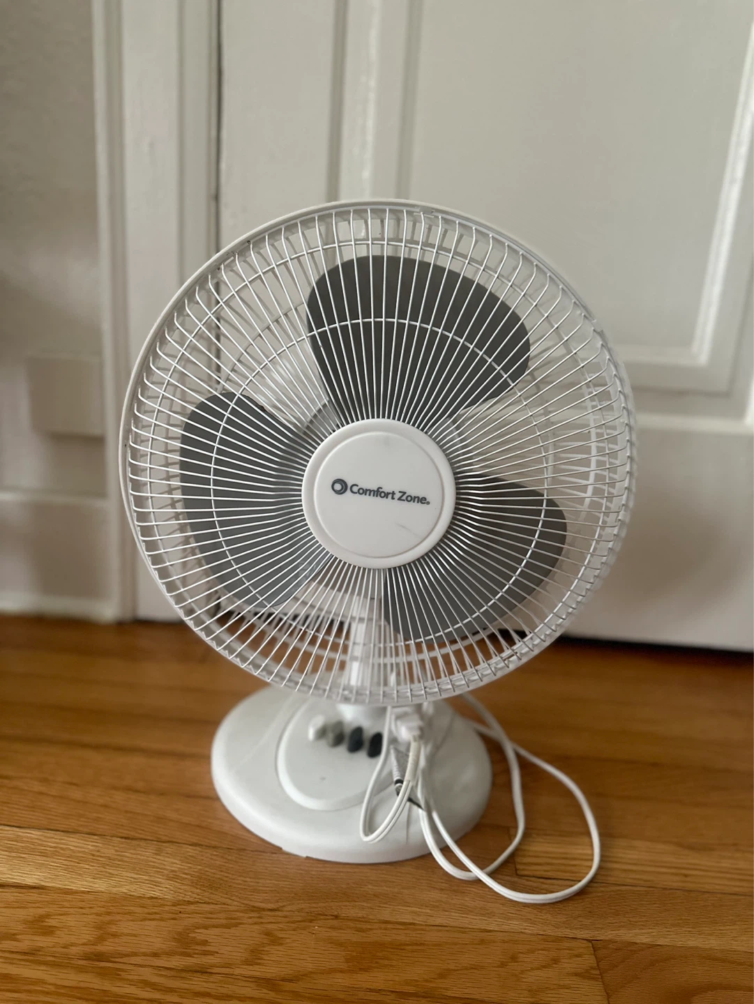 Comfort Zone White Table Fan