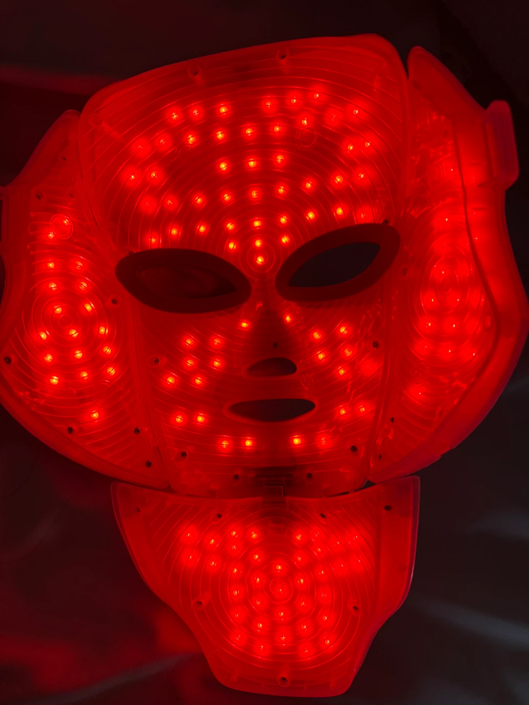 Red Light Therapy Mask for Face and neck