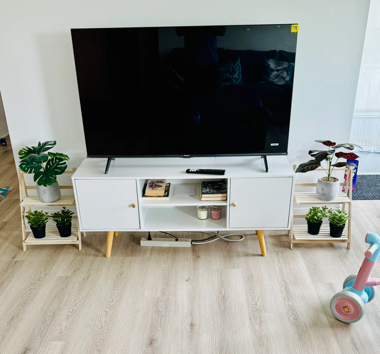 📺 Hisense 50” Smart TV – Like New Condition
