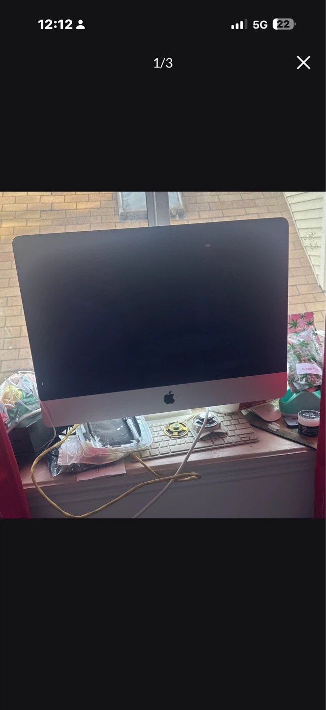 Apple iMac Desktop Computer