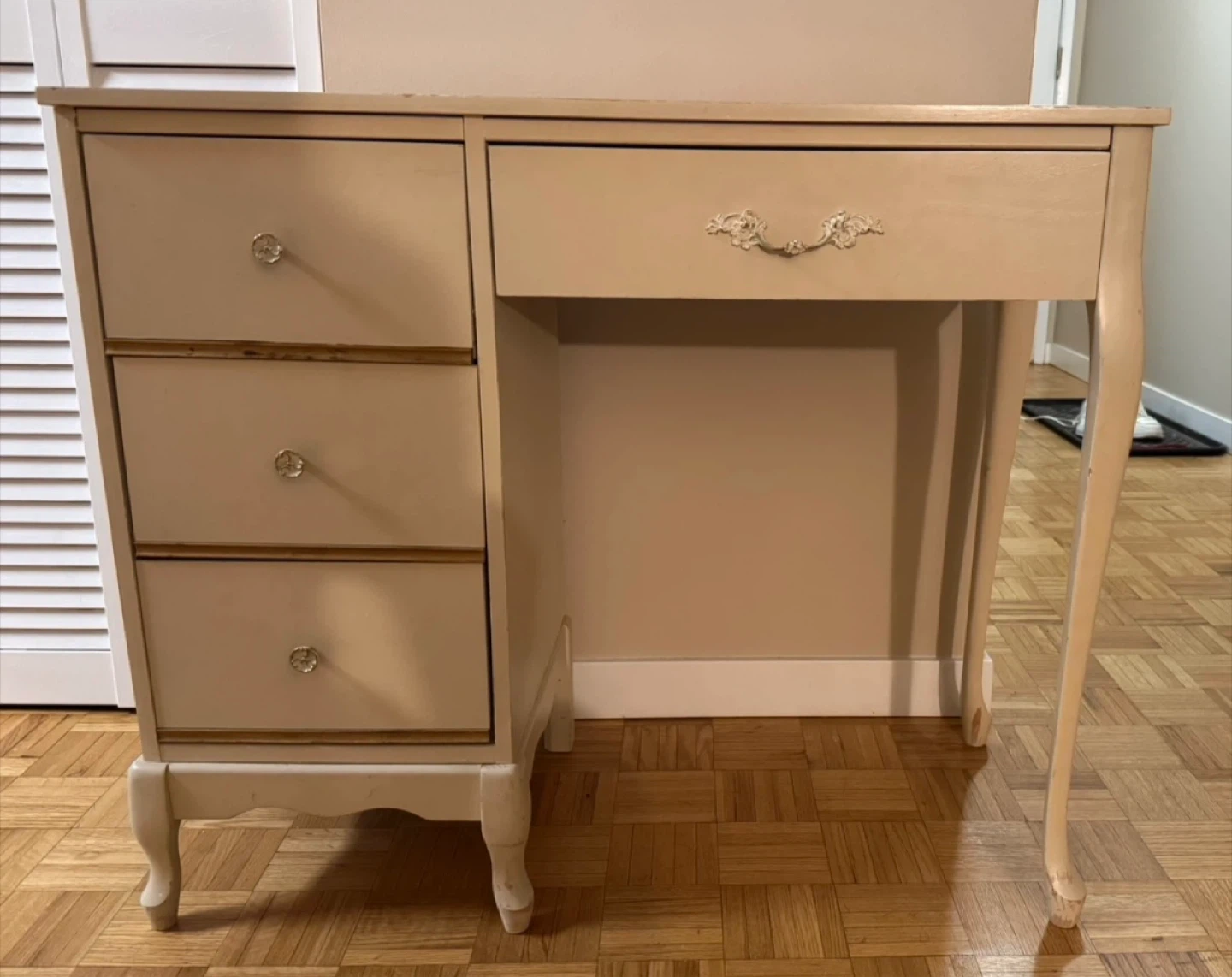 Vanity Desk with Drawer and 3 Small Drawers