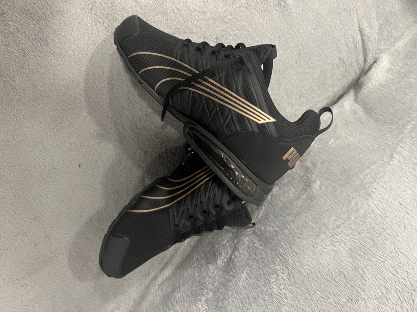 Puma Women's Softfoam Sneakers - Black & Gold 7.5 size - photo 3
