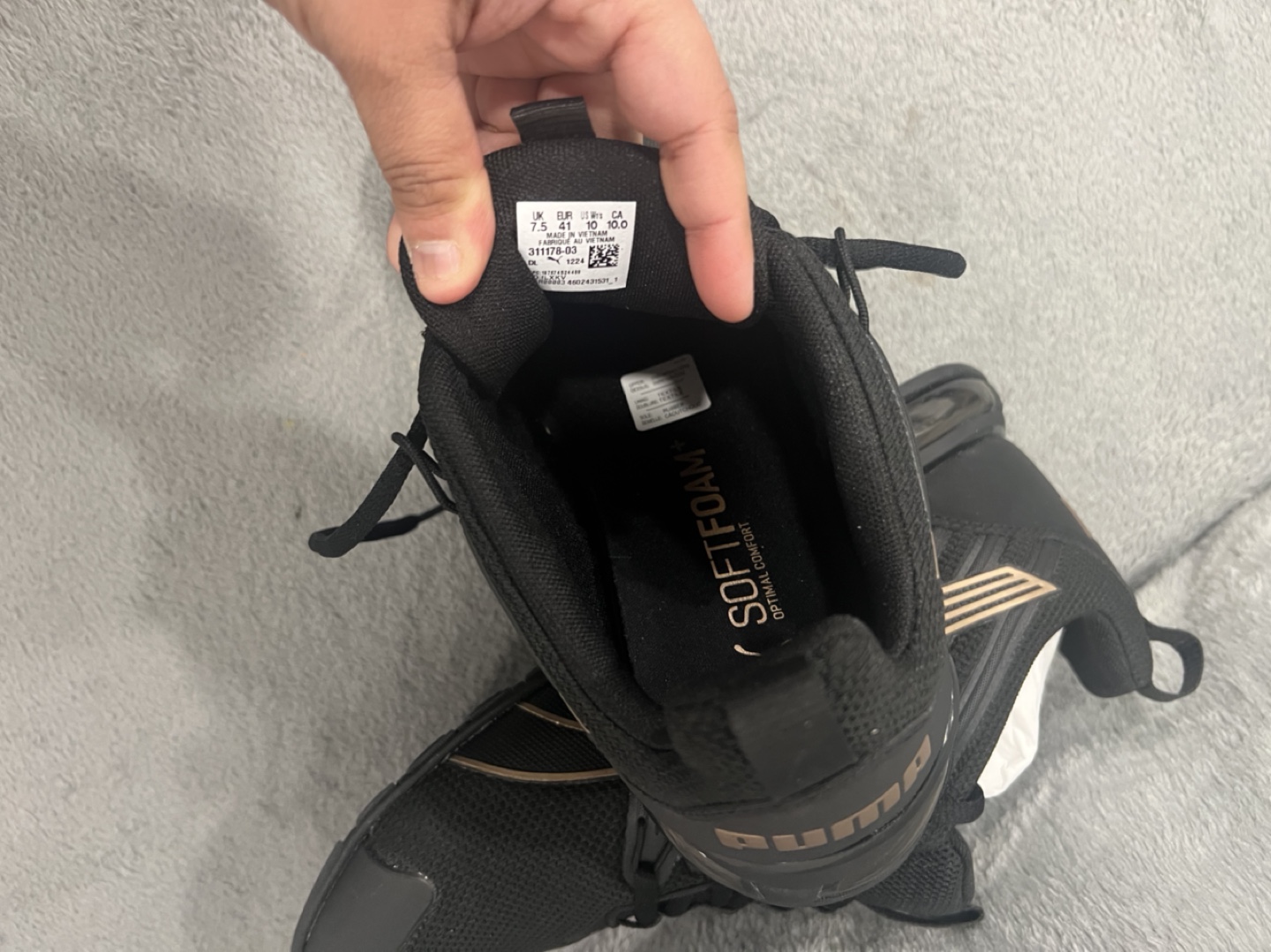 Puma Women's Softfoam Sneakers - Black & Gold 7.5 size - photo 4