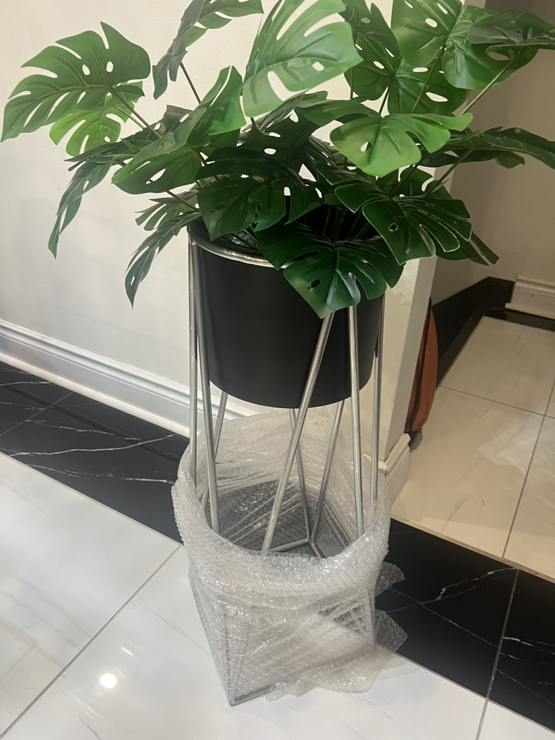 Planter in Black Pot Stand - photo 3