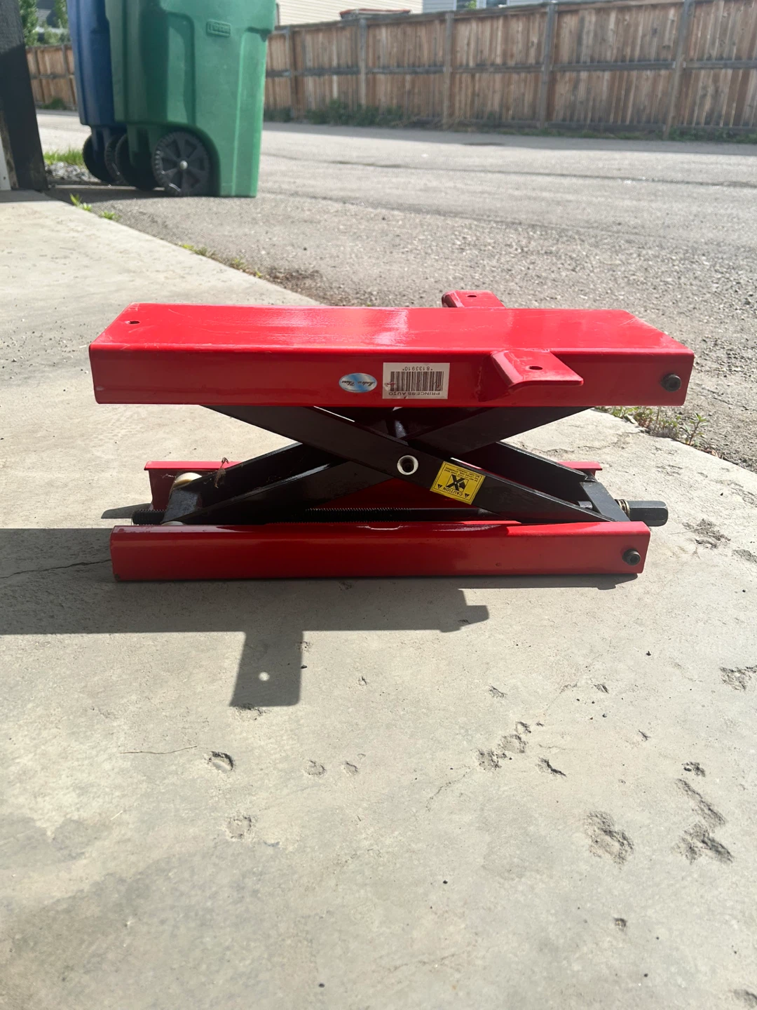 Motorcycle scissor lift
