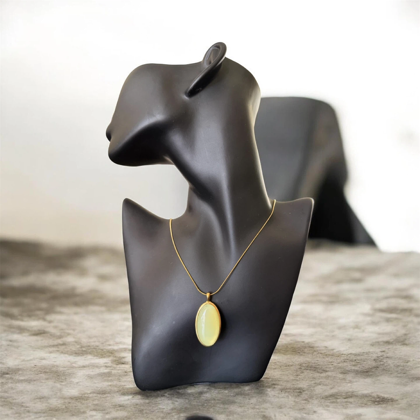 Gold tone Chain Necklace with Oval Pendant - photo 2