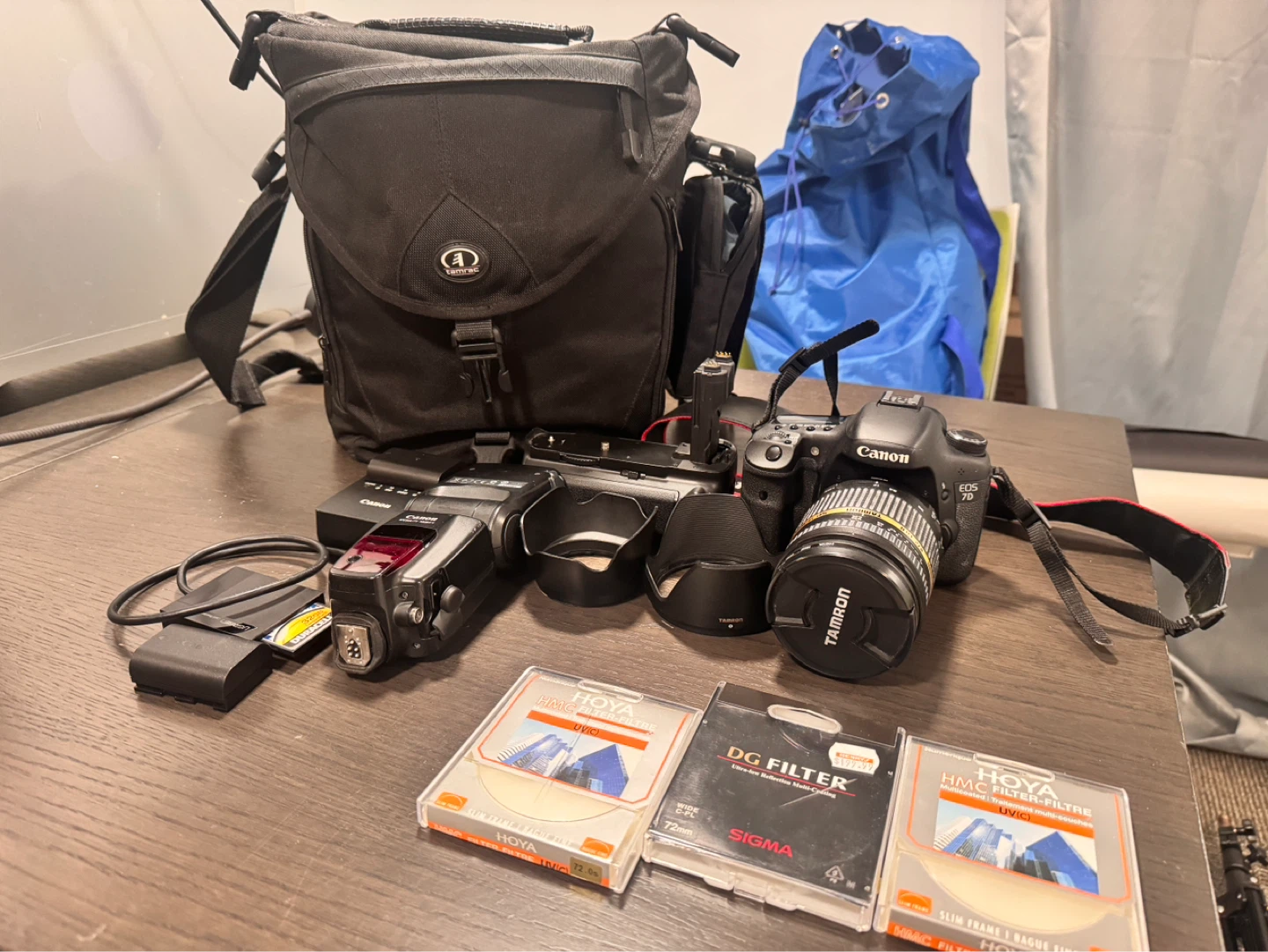 Canon EOS 7D DSLR Camera Kit with Tamron Lens and Accessories