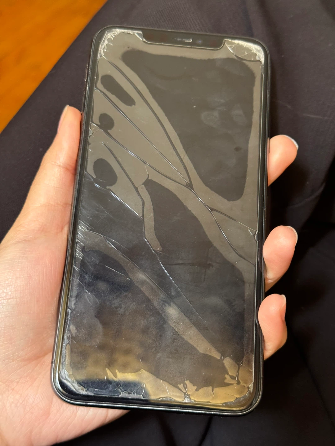 iPhone 11 Pro Max in excellent condition - photo 2