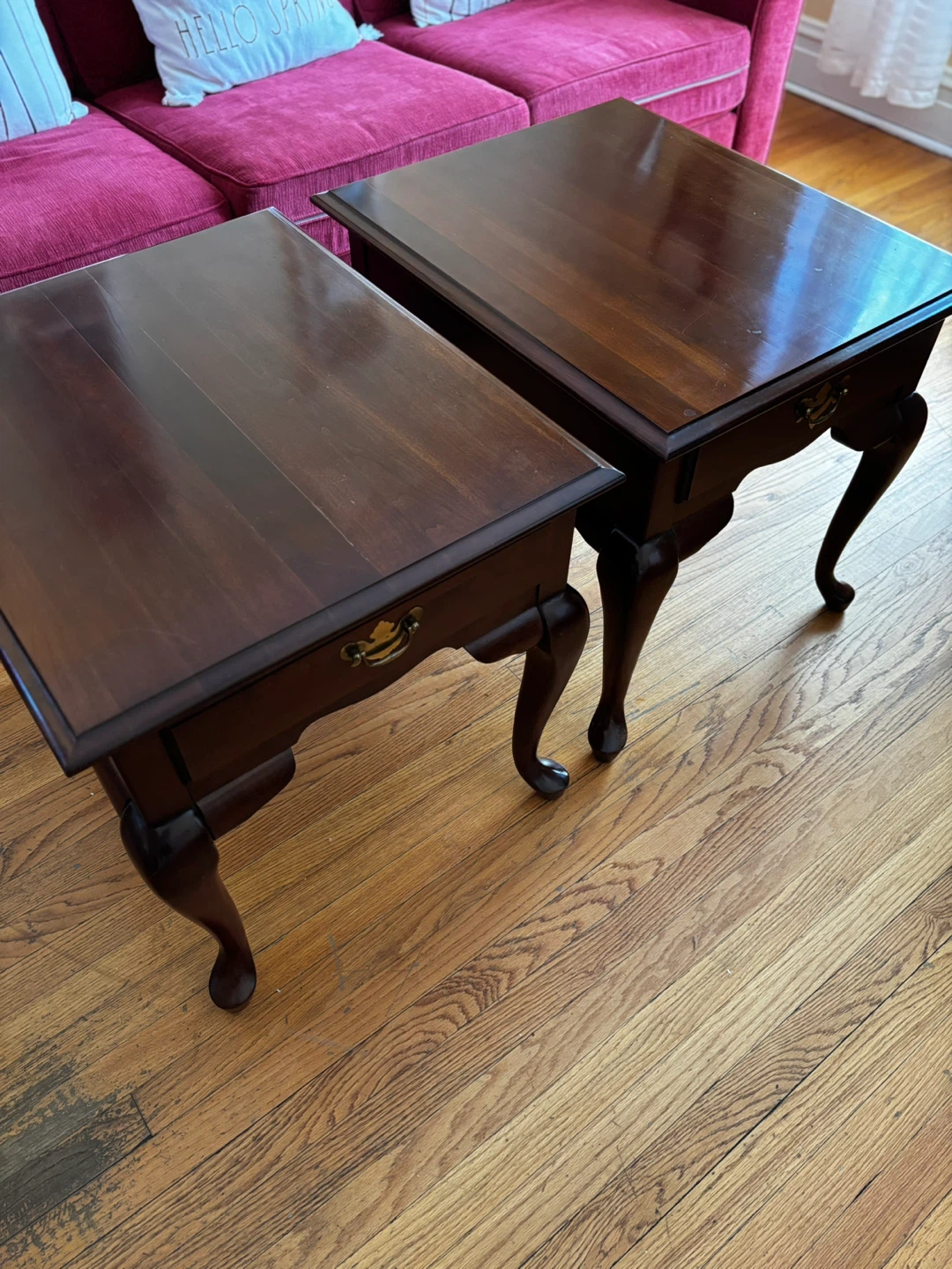 Pennsylvania House Queen Anne End Table