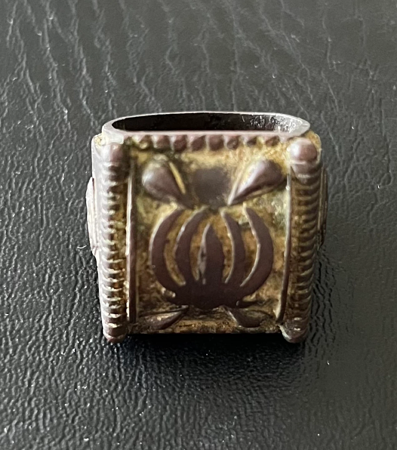 Authentic Sikh empire Raja Ranjeet Sing Time Ring for sell - photo 2