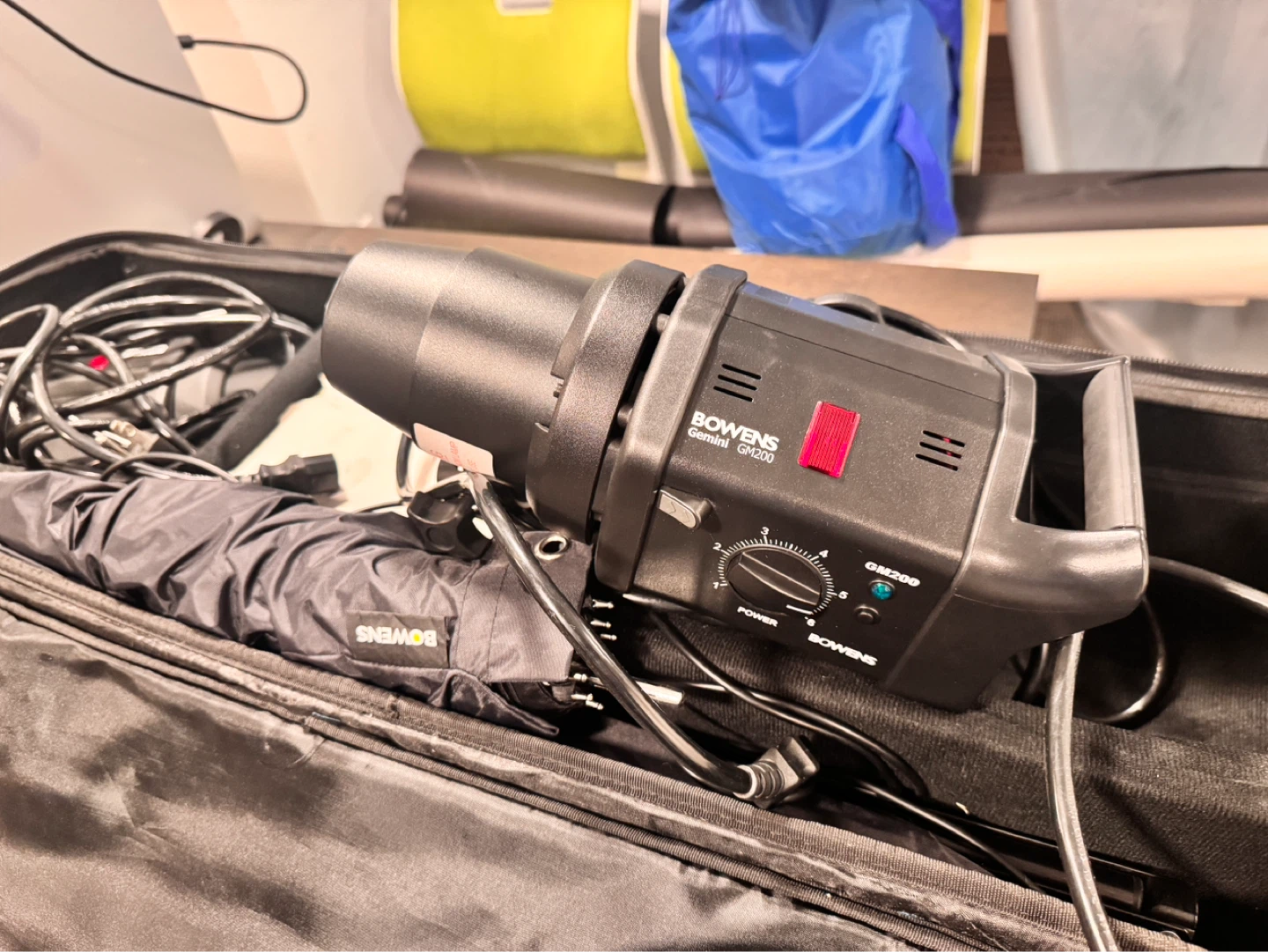 Bowens Gemini SP-200 Strobe Light - photo 2
