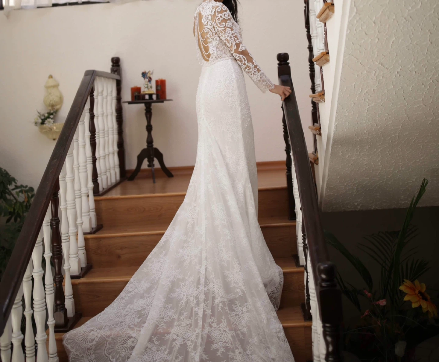 Amazing opportunity - Beautiful Lace Wedding Dress (Negotiable!) - photo 3