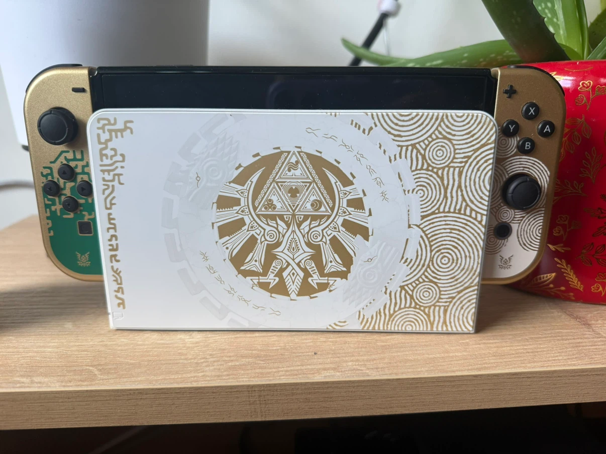 Nintendo Switch Dock - The Legend of Zelda Edition
