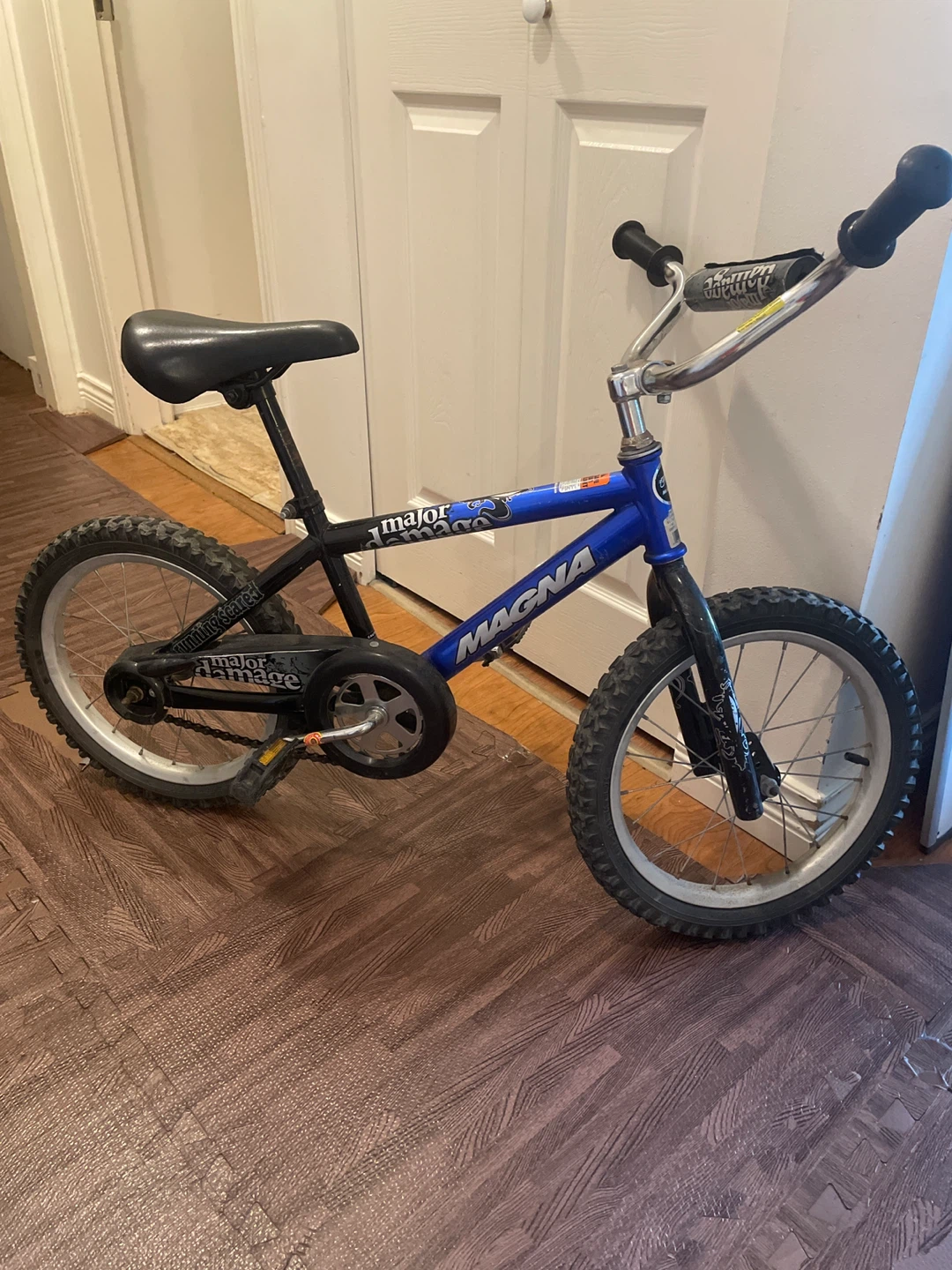 Magna "Major Damage" Kids Bike