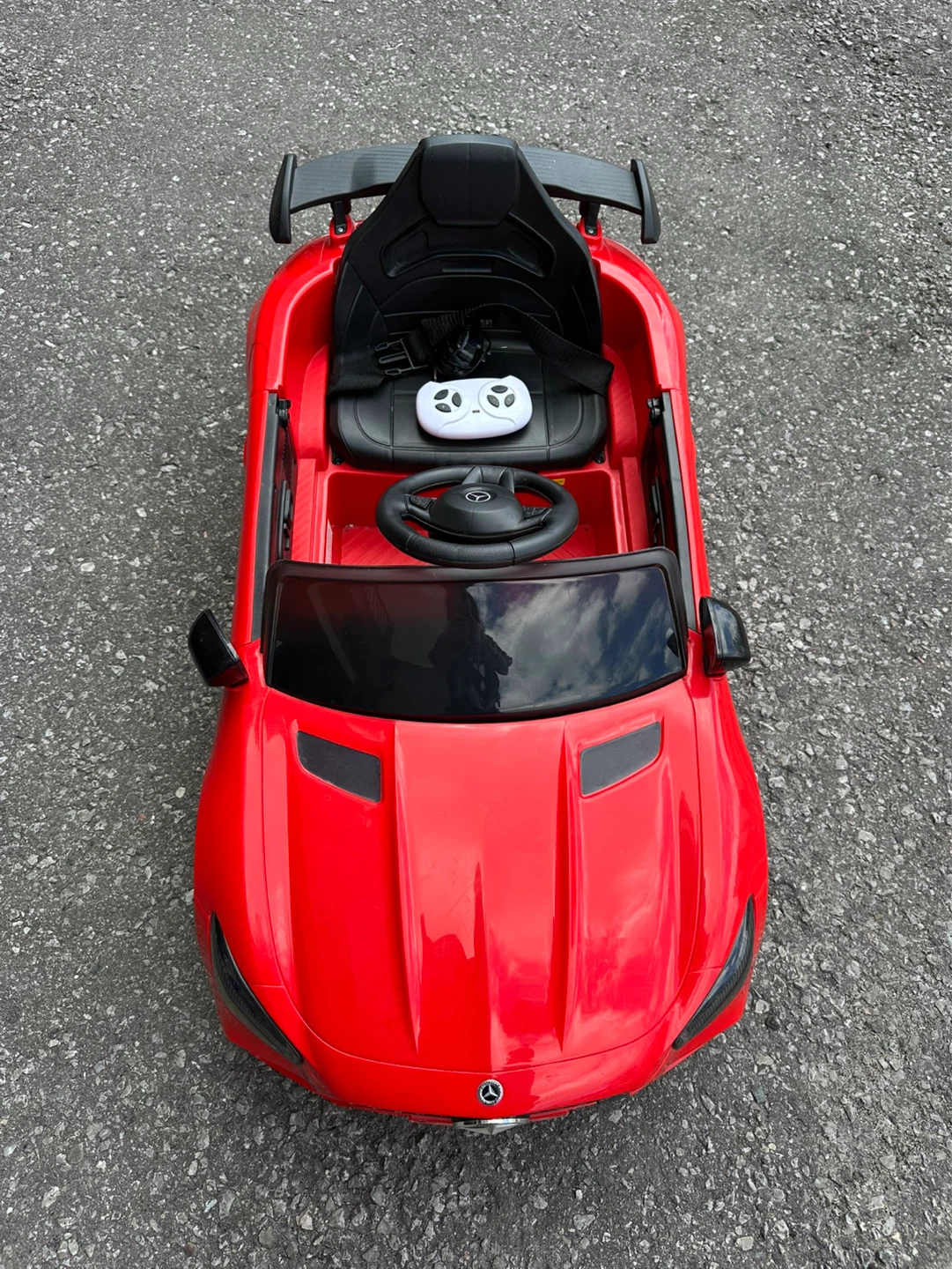 Kids Mercedes-Benz AMG Ride-On Car - photo 3