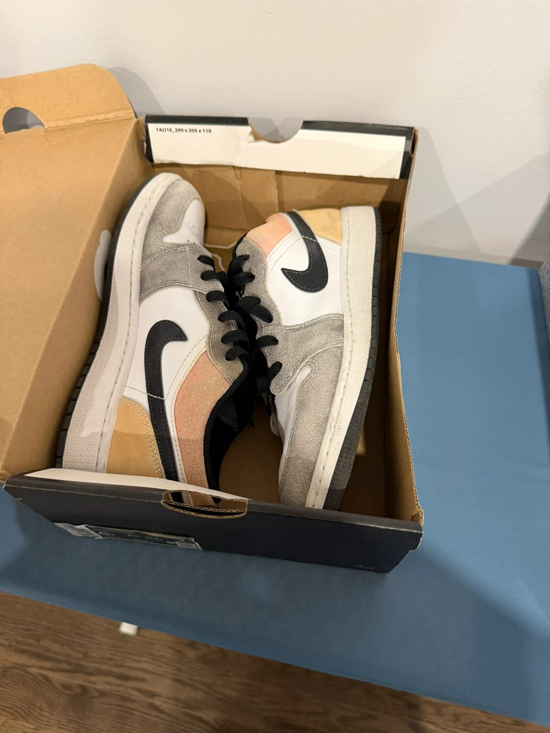 Air Jordan 1 Low SE "Elephant Print" Sneakers - photo 2