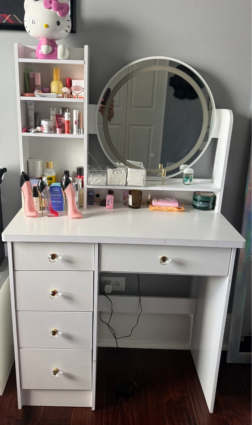 White Vanity Desk with Lighted Mirror and Storage Shelves - photo 5