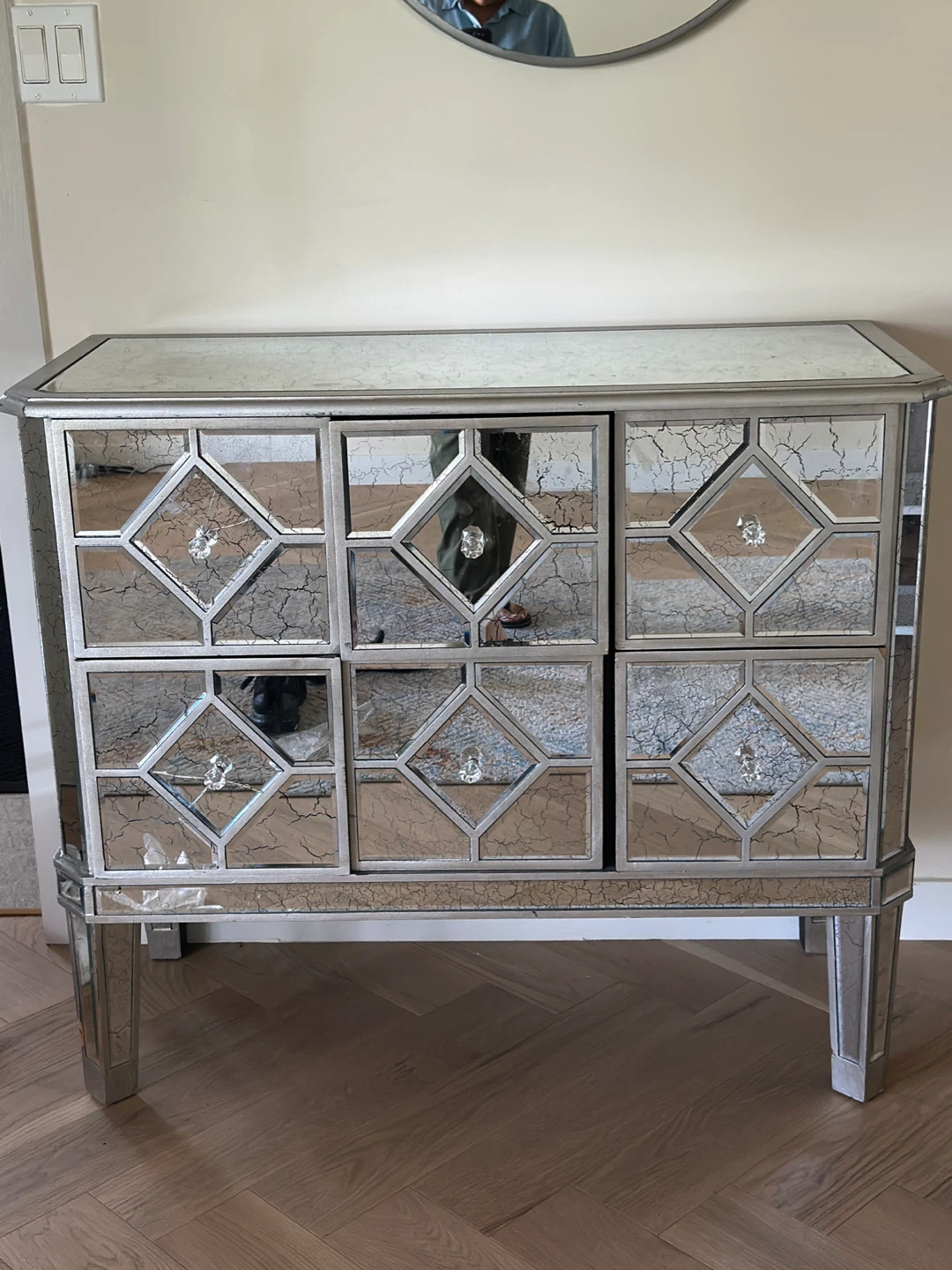 Mirrored Cabinet with Crystal Knobs - photo 2
