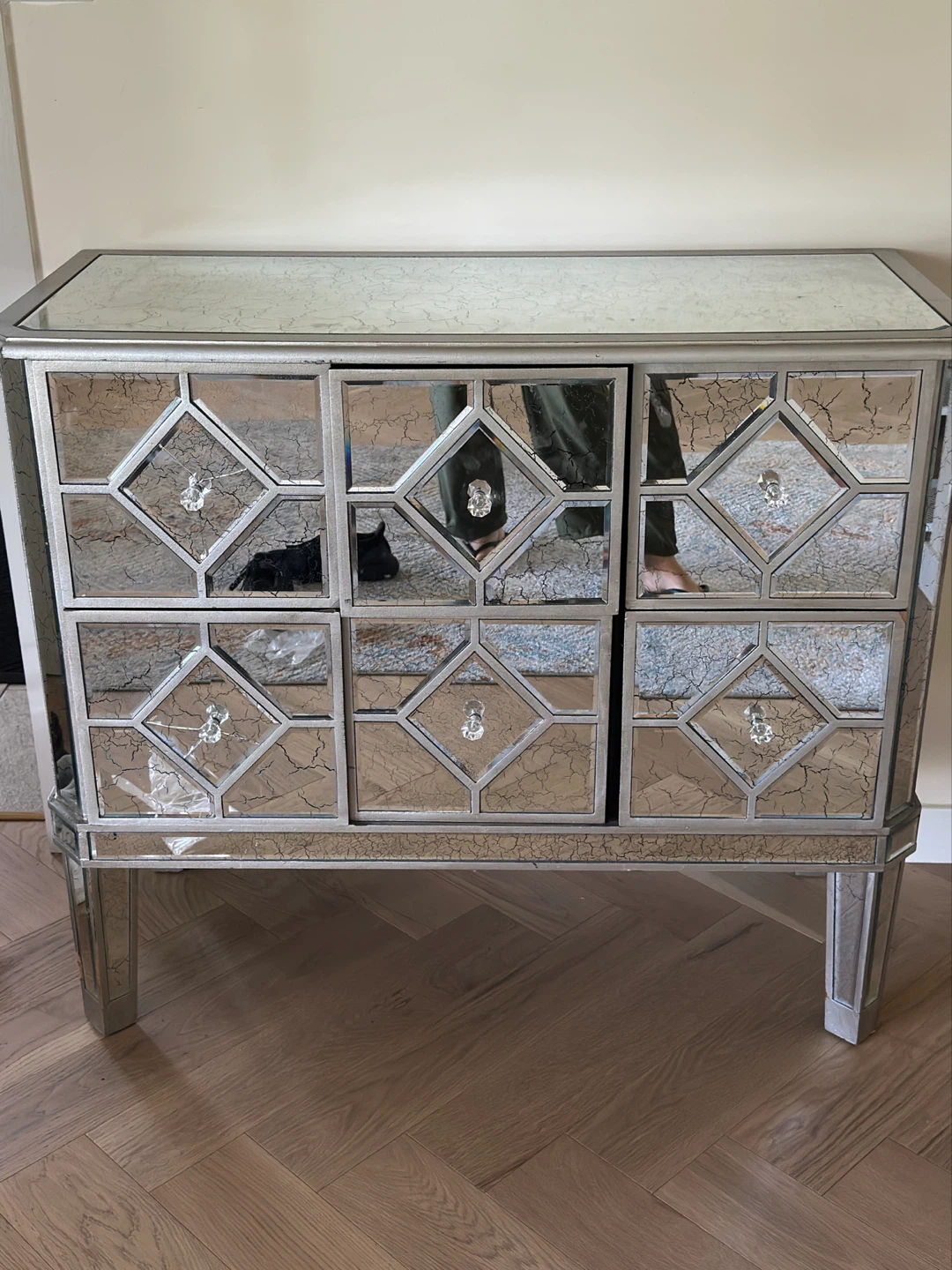 Mirrored Cabinet with Crystal Knobs