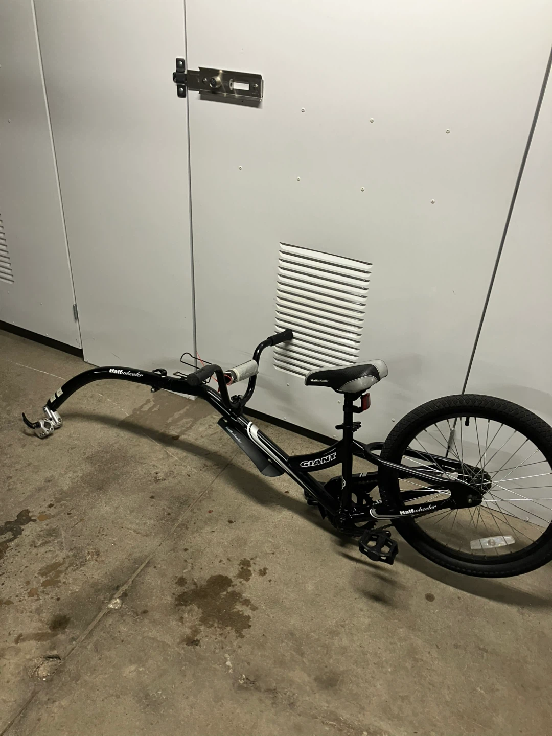 Giant Halfwheeler Kids Bike Trailer