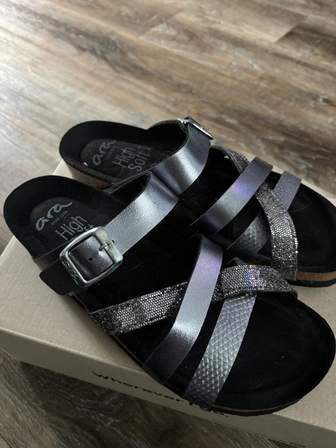 Ara High Soft Sandals