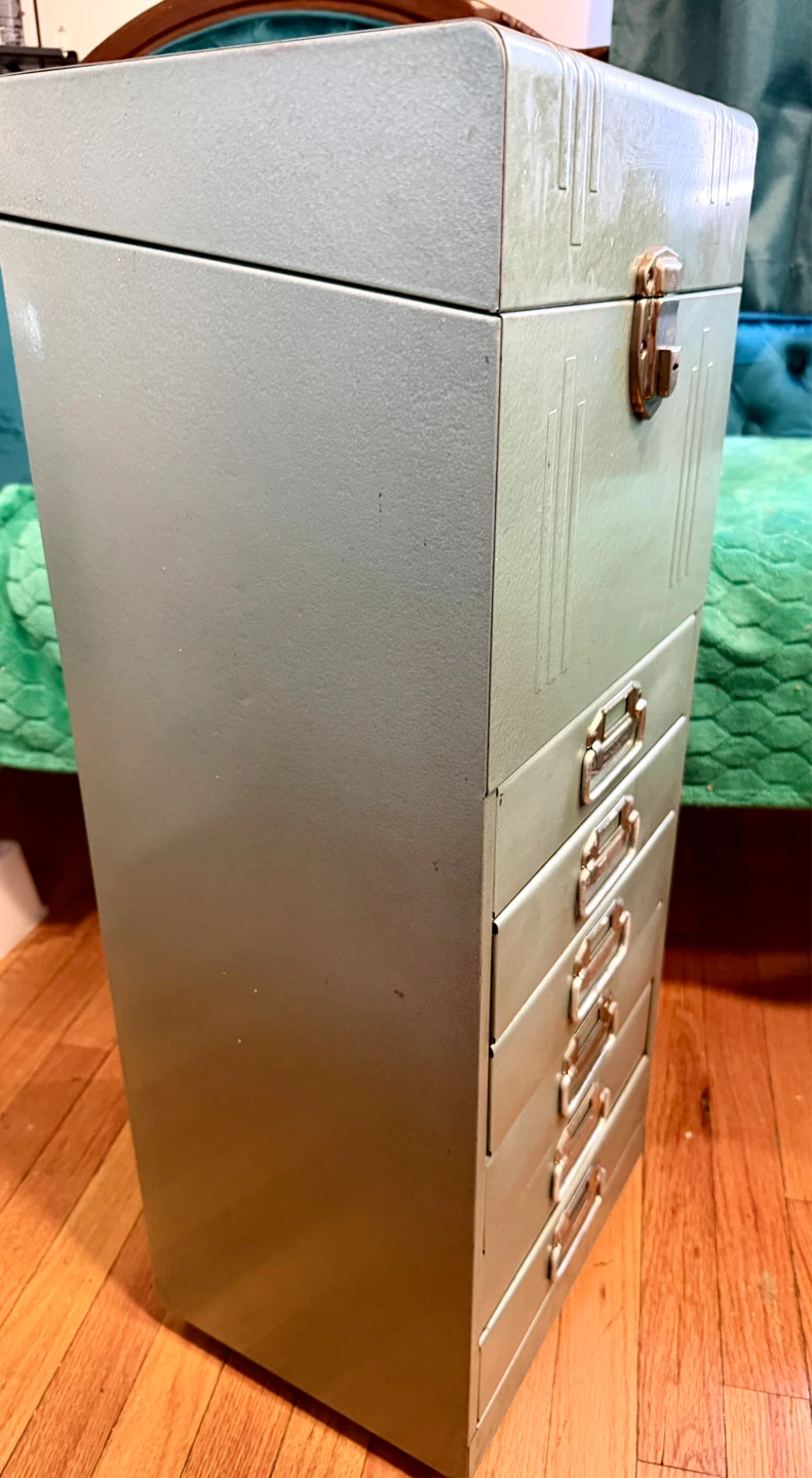 VINTAGE ACORN BRAND MID CENTURY INDUSTRIAL METAL FILE CABINET - photo 5