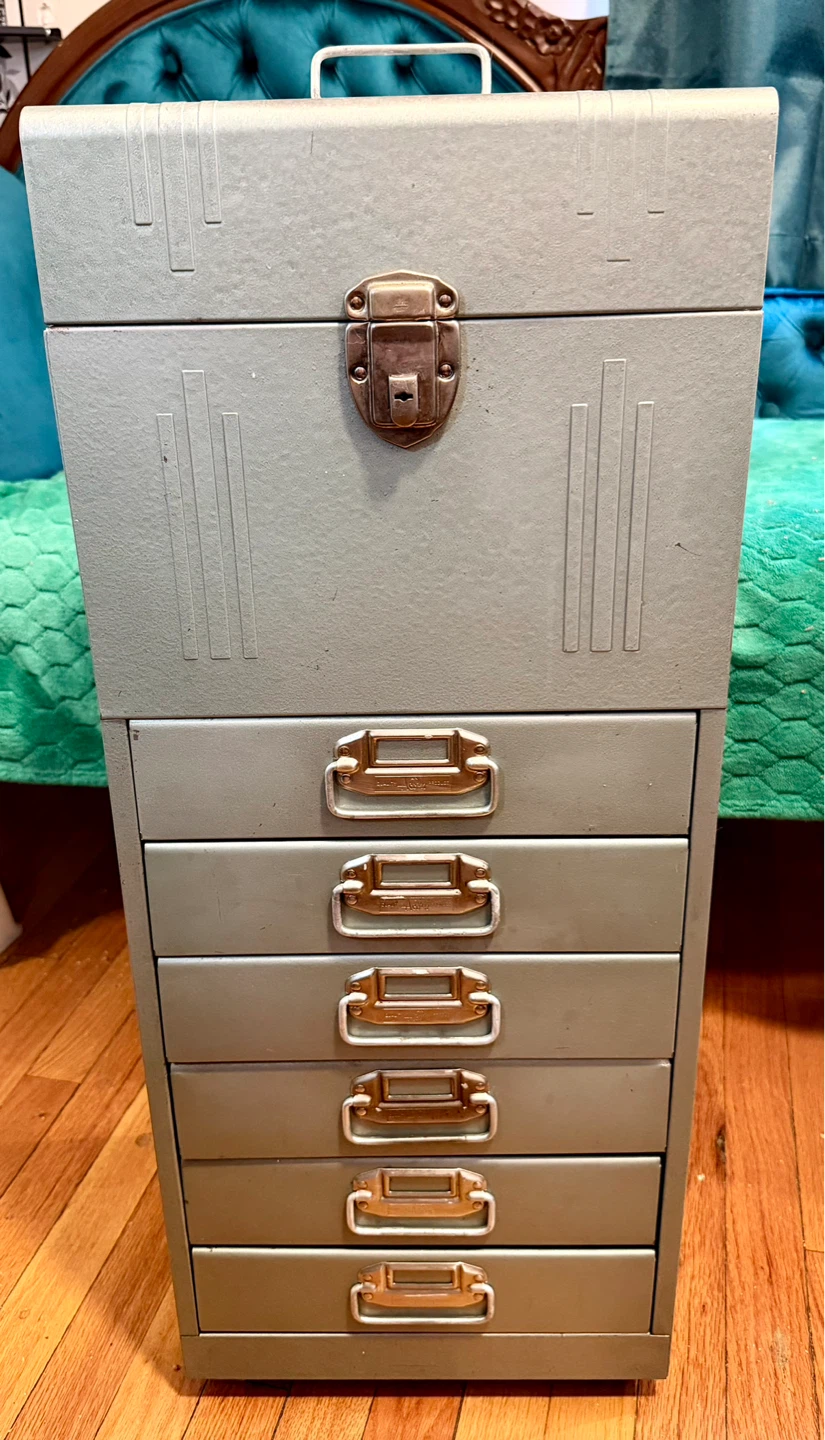 VINTAGE ACORN BRAND MID CENTURY INDUSTRIAL METAL FILE CABINET - photo 2