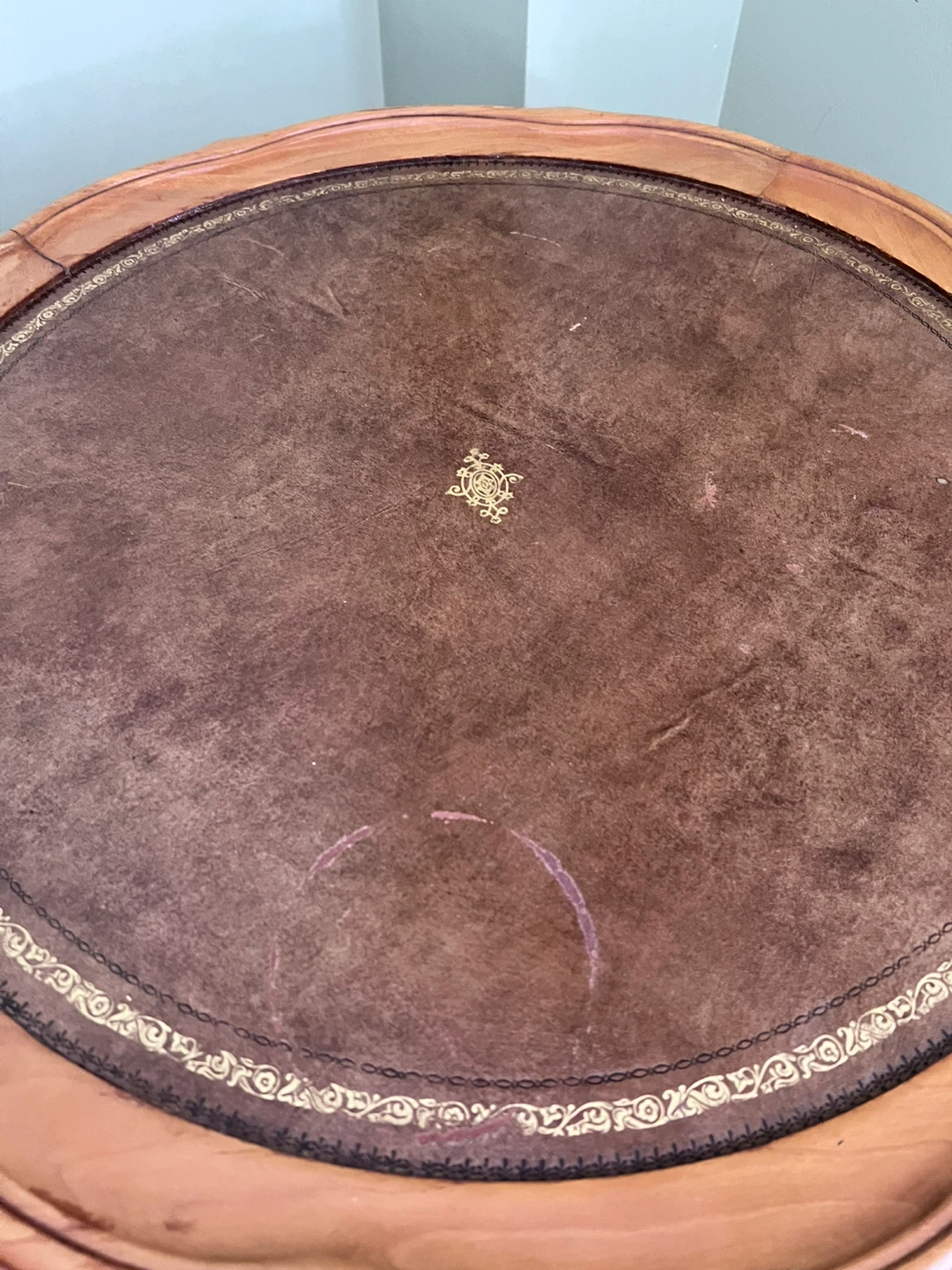 antique table - photo 3