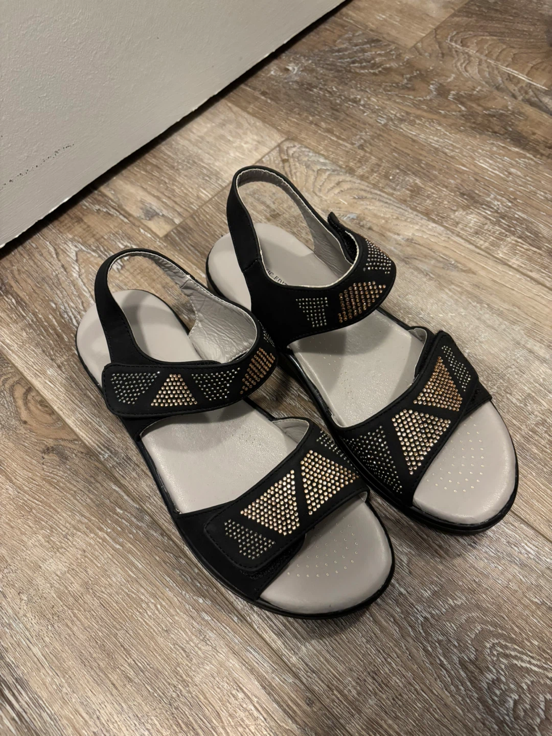 Women's Black Embellished Sandals Size 7