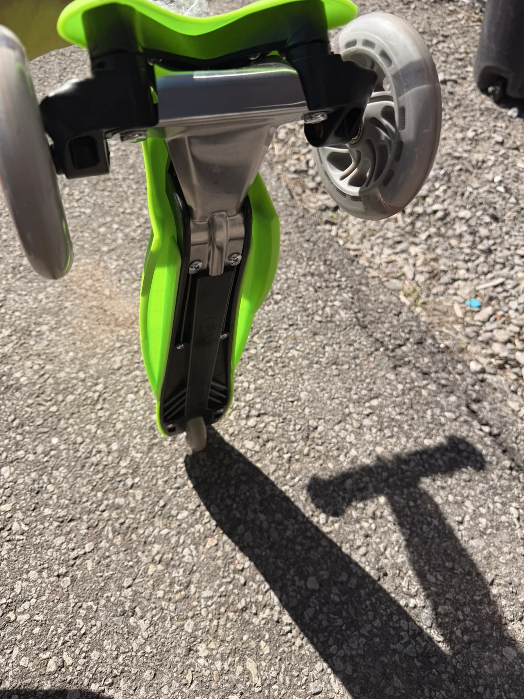 DaddyChild 3-Wheel Kick Scooter for Kids - photo 4