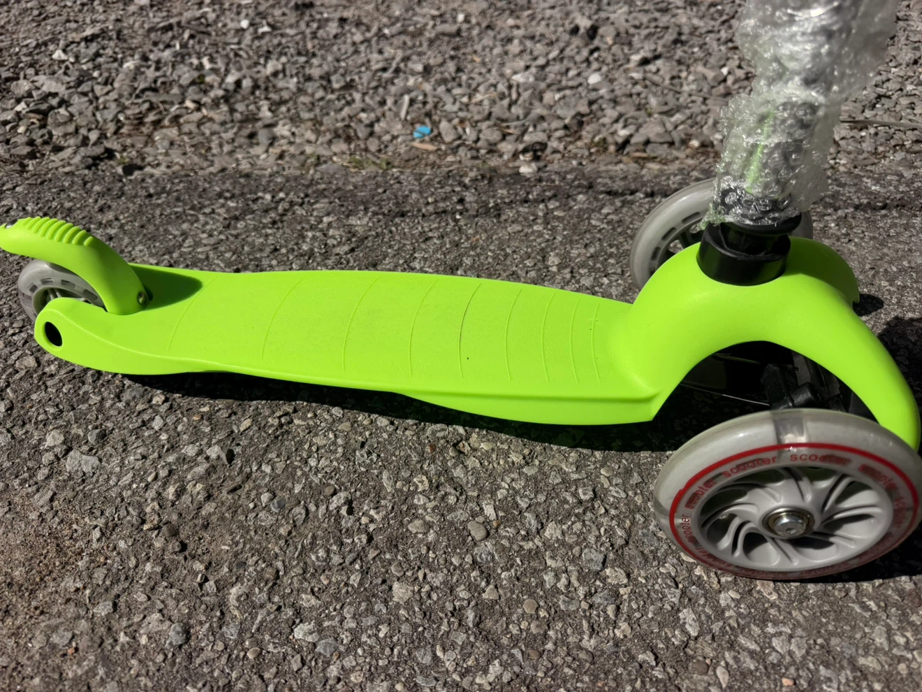DaddyChild 3-Wheel Kick Scooter for Kids - photo 5