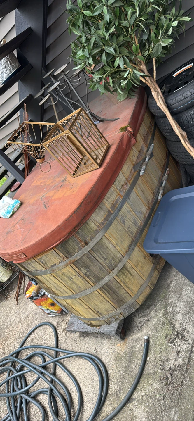 Wooden Hot Tub Shell with Plumbing Components