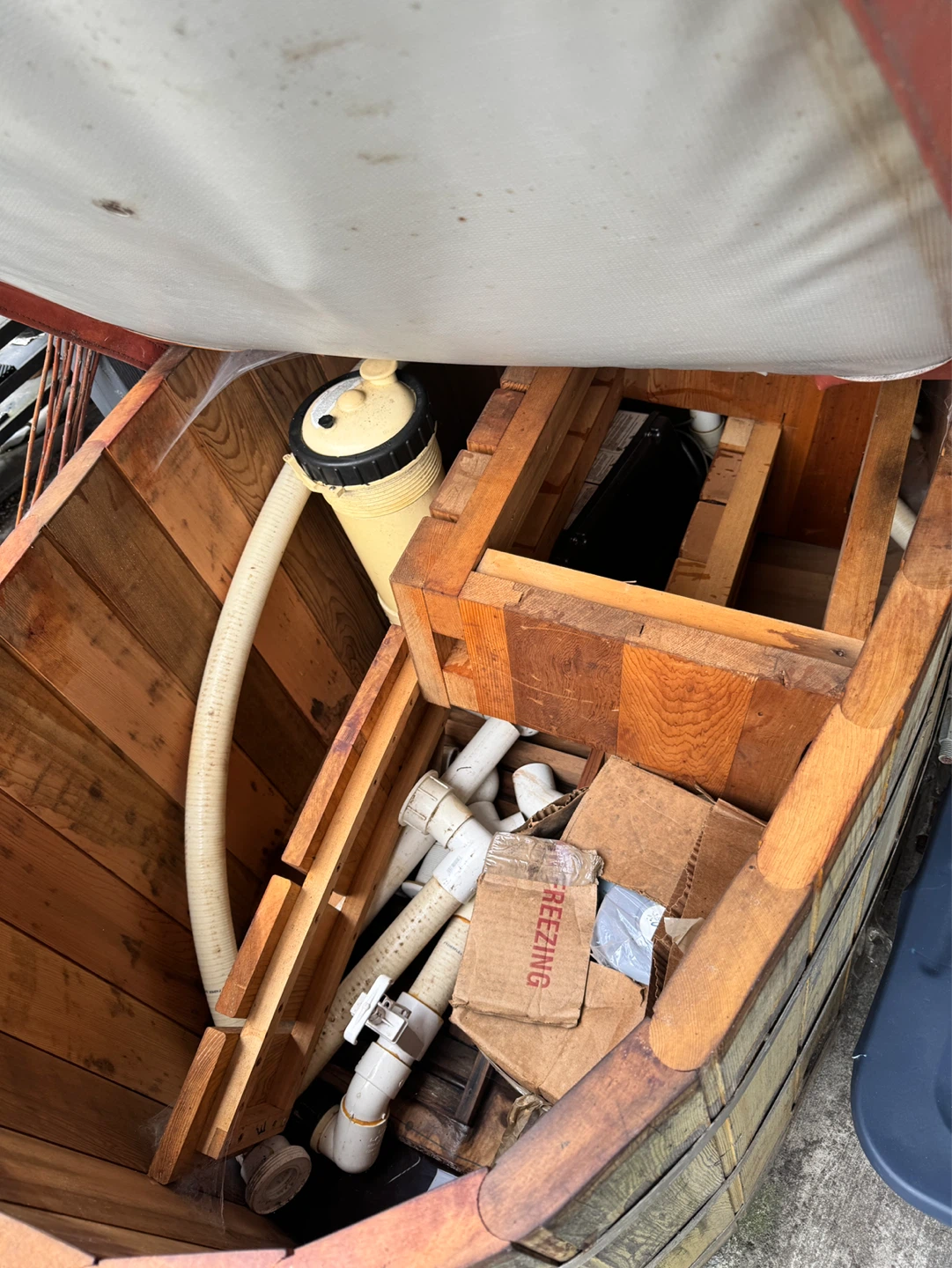 Wooden Hot Tub Shell with Plumbing Components - photo 2