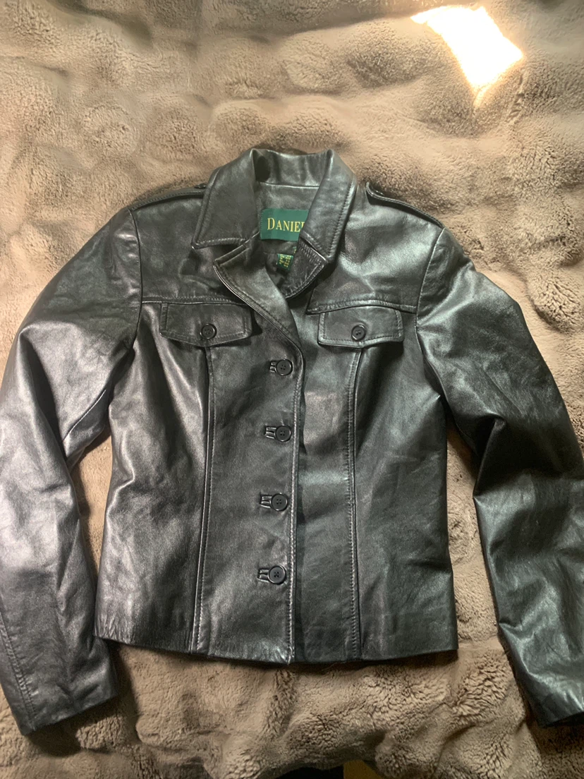 Danier Leather Jacket - Size XS/TP