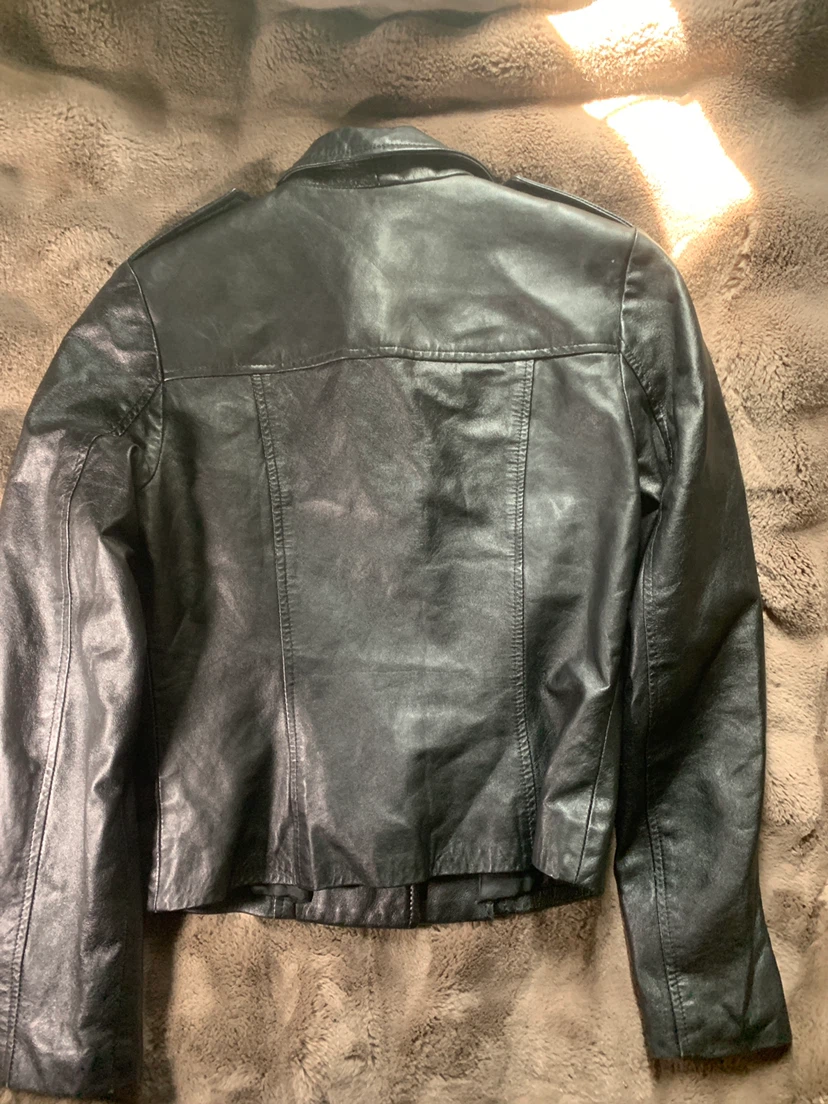 Danier Leather Jacket - Size XS/TP - photo 3
