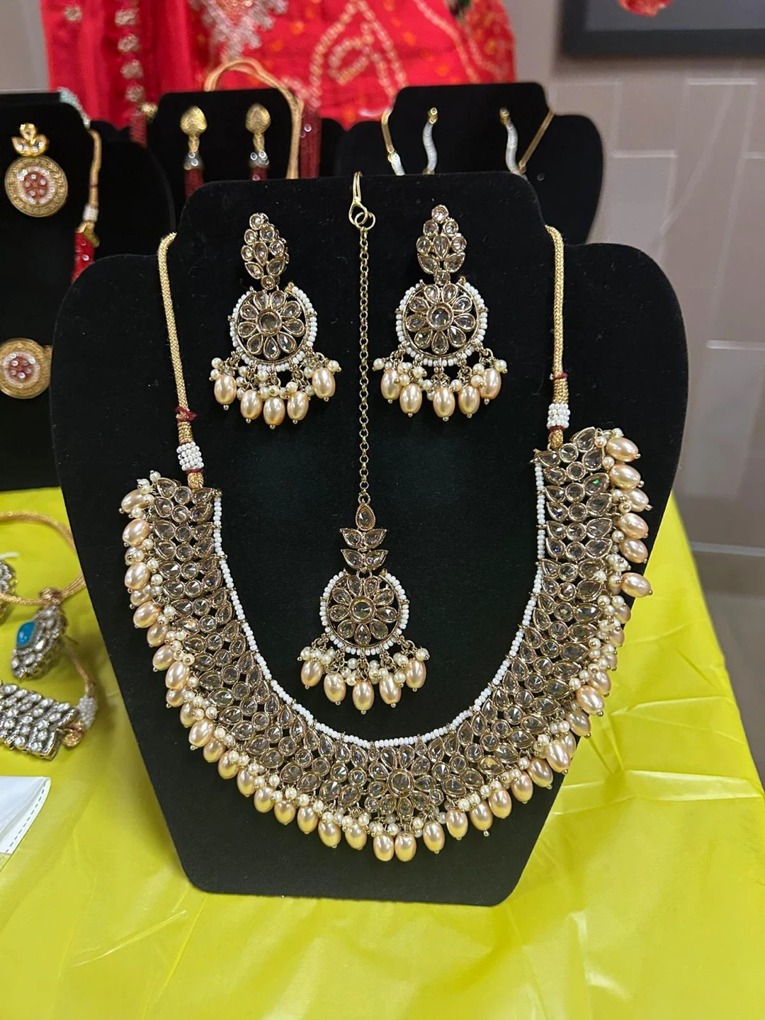 Indian Jewellery Set - Necklace and Earrings - photo 2