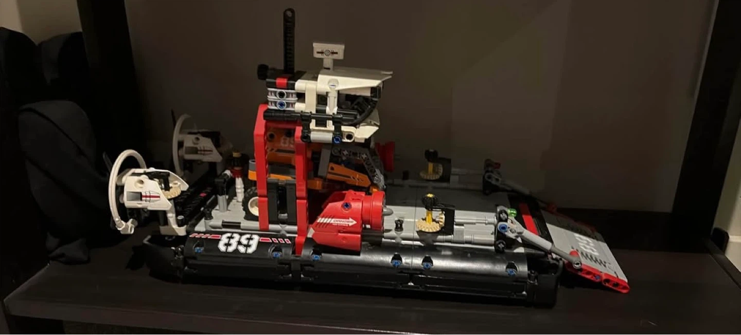 LEGO Technic Hovercraft 42120