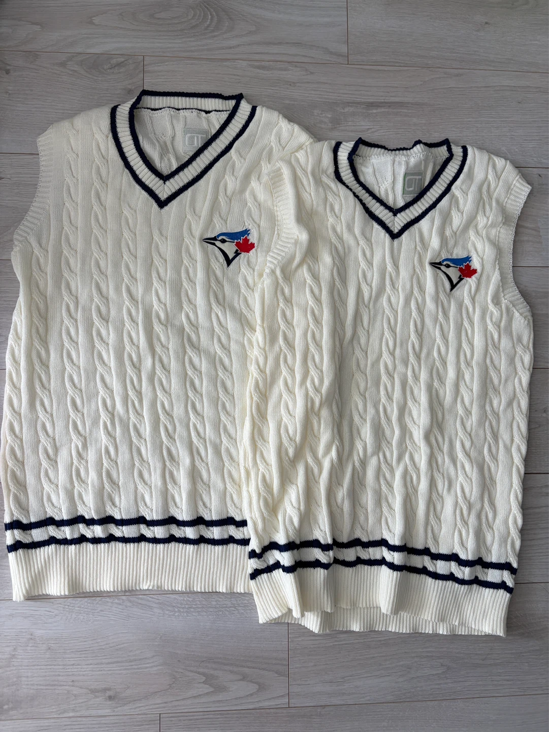 White Toronto Blue Jays Cable Knit Vest - photo 3