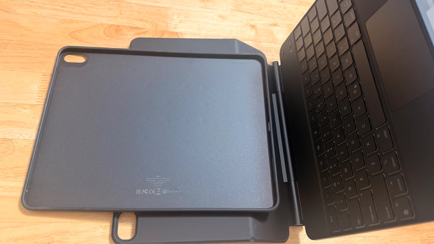 Ipad Air 13 inch case keyboard - photo 3