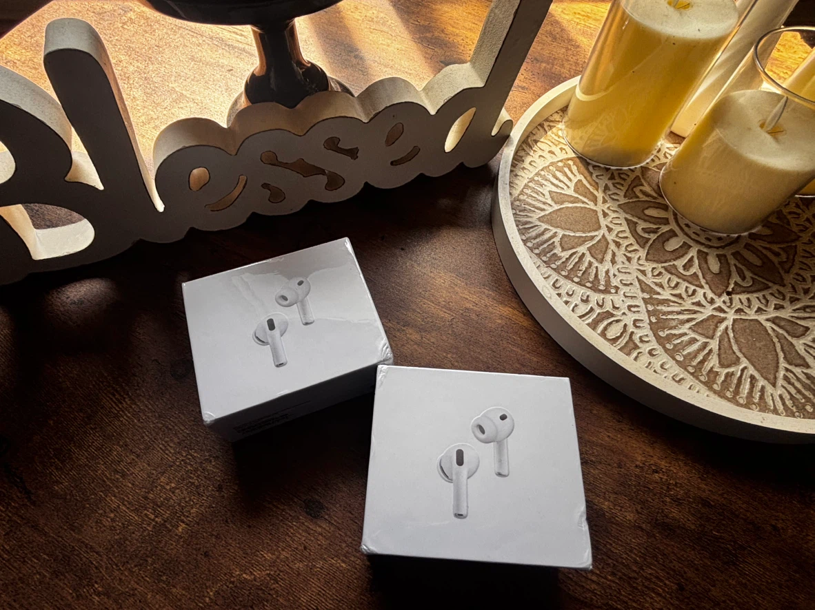 Apple AirPods Pro 3 - Brand New, Sealed, ANC (2 Pairs)