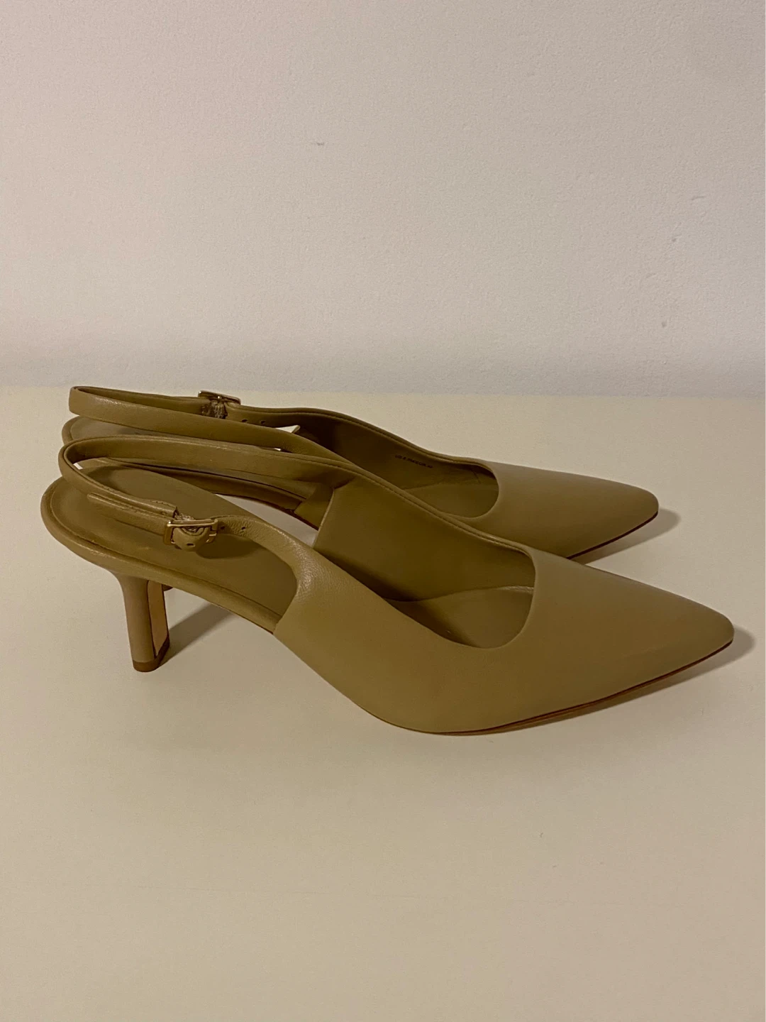 Nude Vince Heels - photo 3