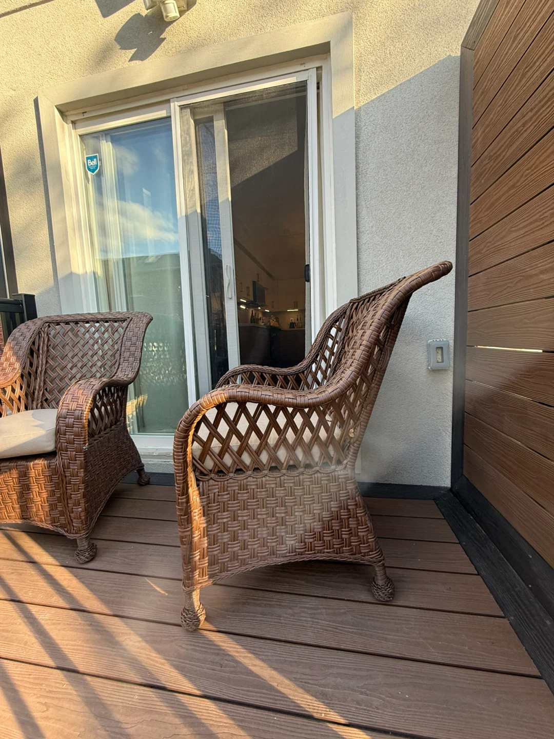 Patio Wicker Chairs – Set of 2 – Excellent Condition - photo 3