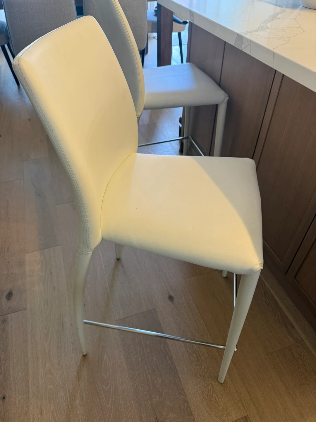 White  Bar Stools (Set of 2) - photo 4