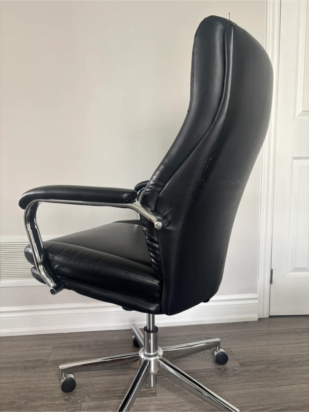 Black Leather Office Chair - photo 2
