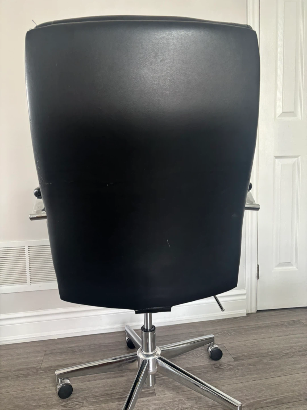 Black Leather Office Chair - photo 3