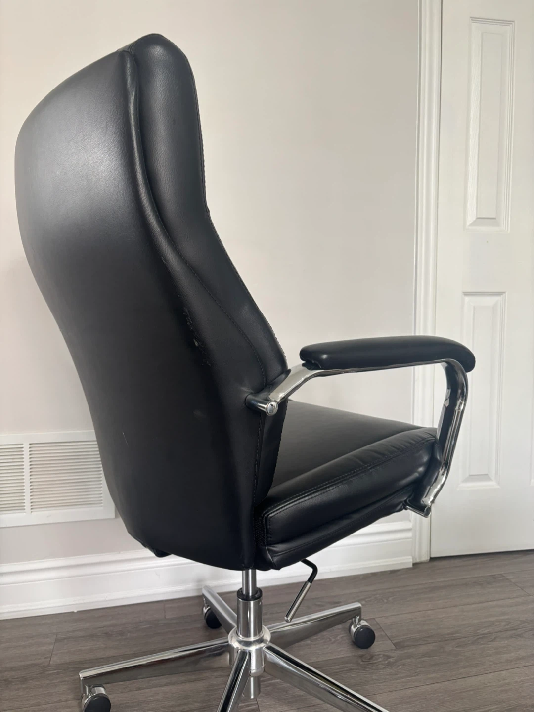 Black Leather Office Chair - photo 4